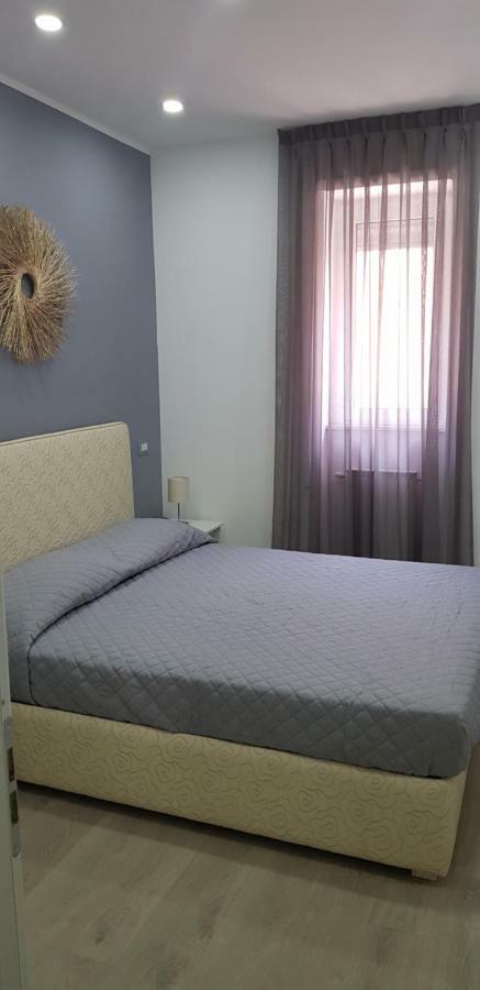 Little Rose Guest House Фьюмичино Экстерьер фото
